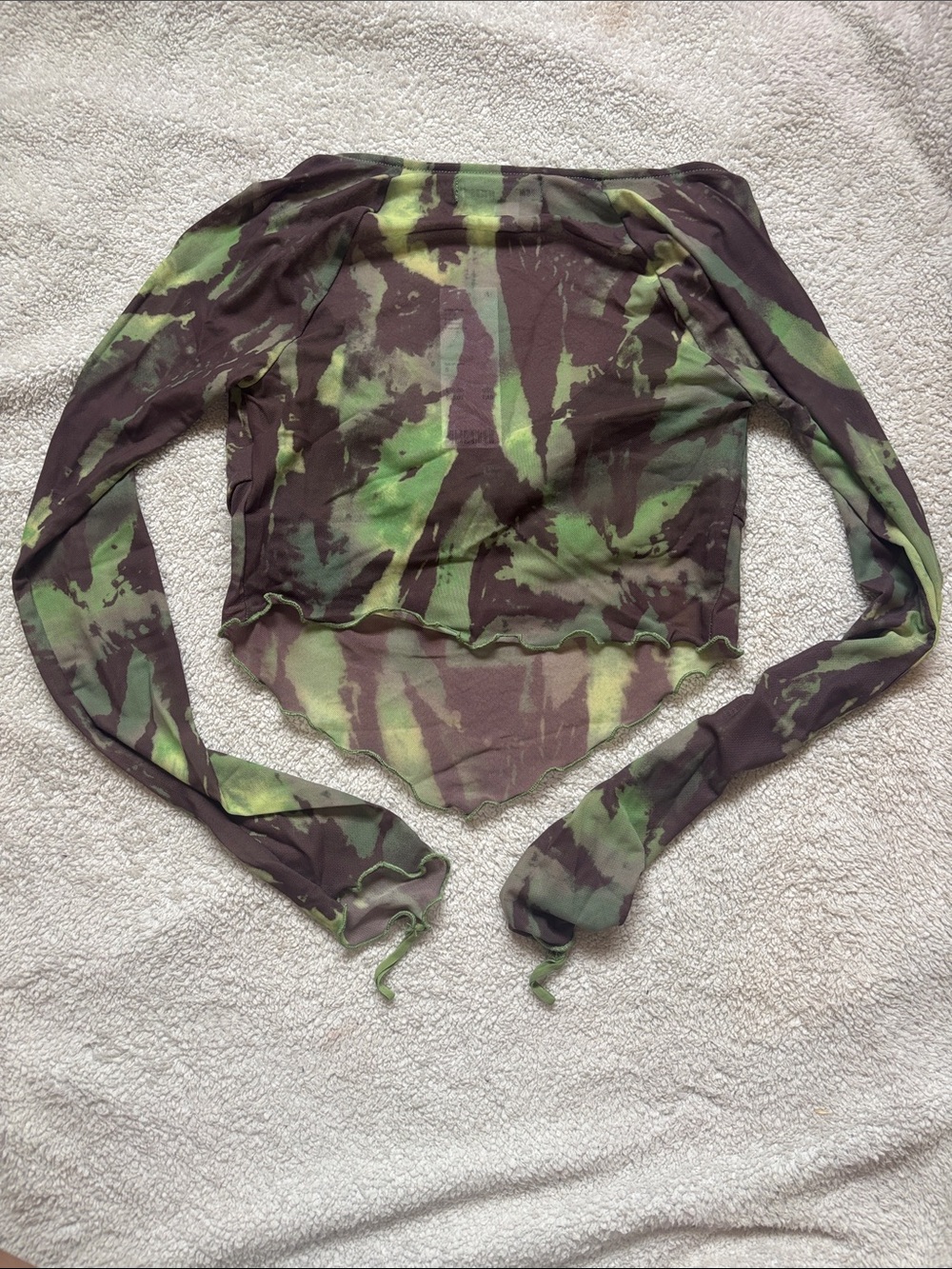 Urban Outfitters Green & Brown Long Sleeve Crop Top - Picture 4 of 6
